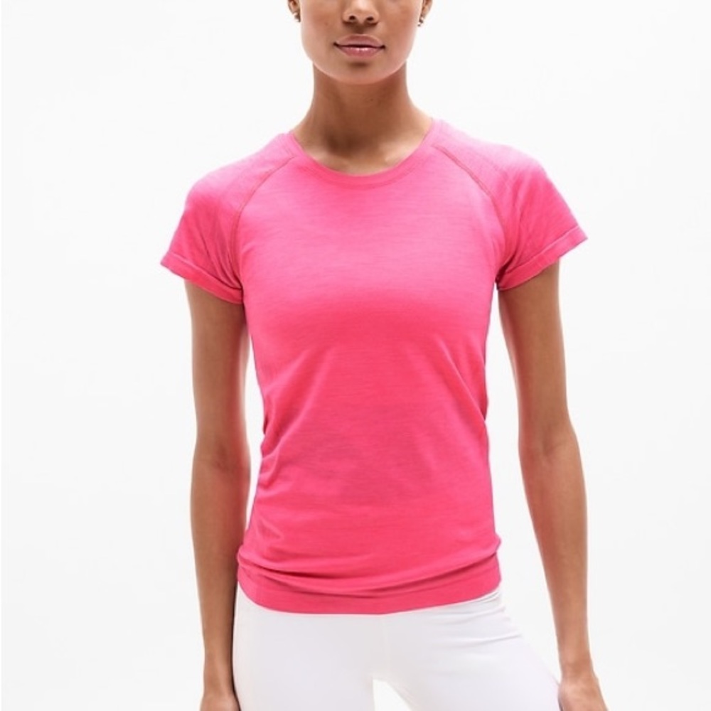 Athleta Momentum Flex Tee Cerise Heather |Medium